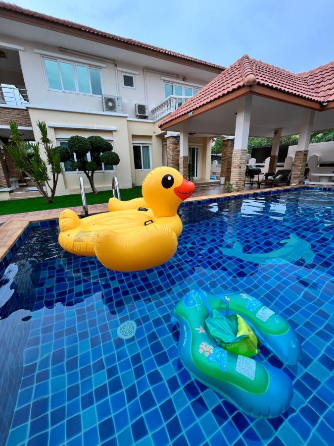 Yoch Pool Villa Pattaya Extérieur photo