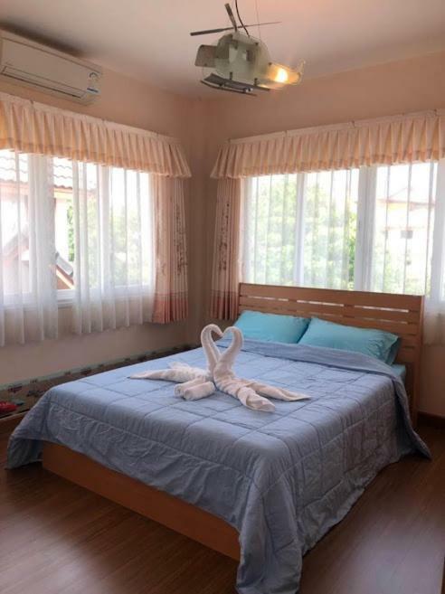 Yoch Pool Villa Pattaya Extérieur photo