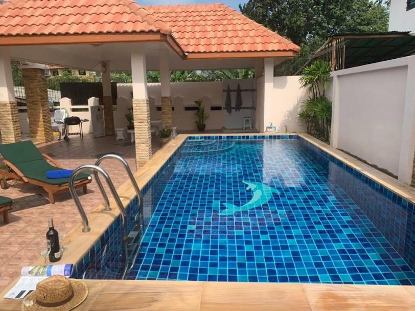 Yoch Pool Villa Pattaya Extérieur photo